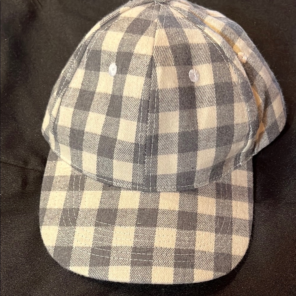 Cocus Pocus Plaid Cap NWOT
